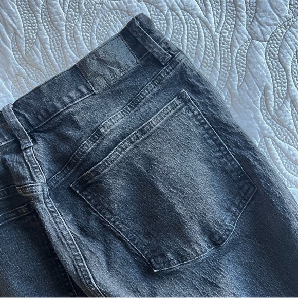 Madewell - The '90s Straight Jean - Belmere Wash - Picture 11 of 13
